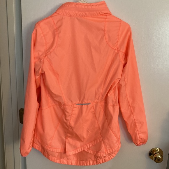 Hind, peach color Windbreaker reflector Jacket with hood. Size S - Picture 3 of 16